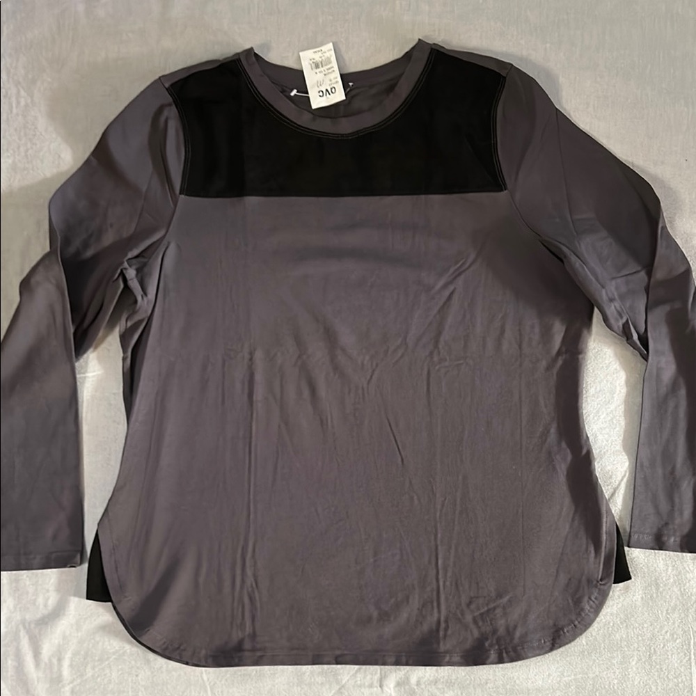 d & co. Active Women's Gray Long Sleeve Top with Black Sueded Front Yoke NWT